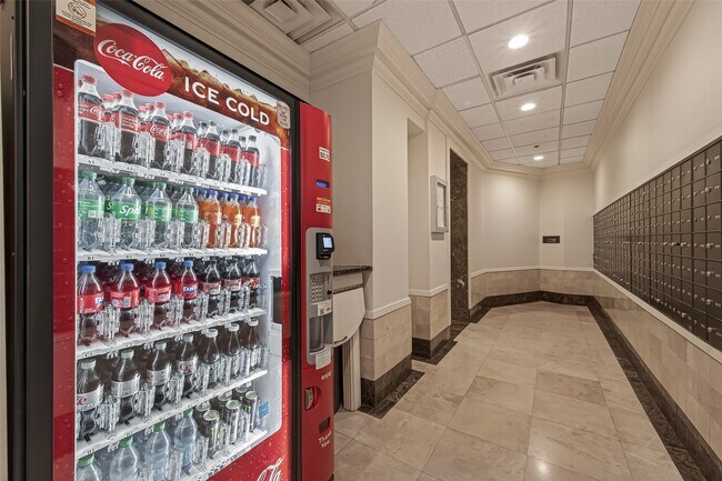 Building Photo - 3525 Sage Rd