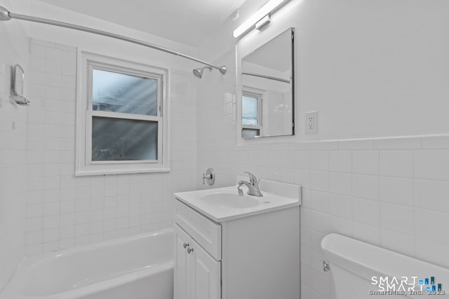 Building Photo - 321 Hamilton Ct