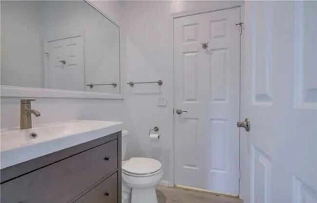 Building Photo - Charming Two Bedroom Condo in Laguna Niguel