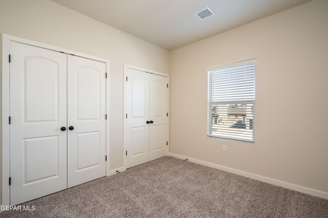 Building Photo - 11472 Van Nuys Dr