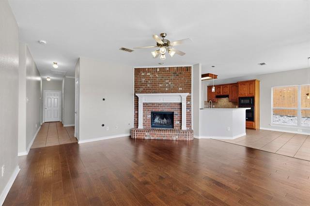 Building Photo - 701 Lone Rider Ct