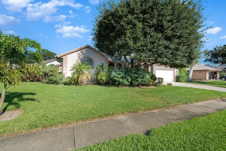 Building Photo - 4740 Seminole Trail