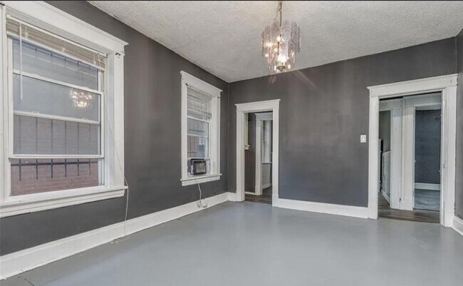 Building Photo - 5410 Emerson Ave