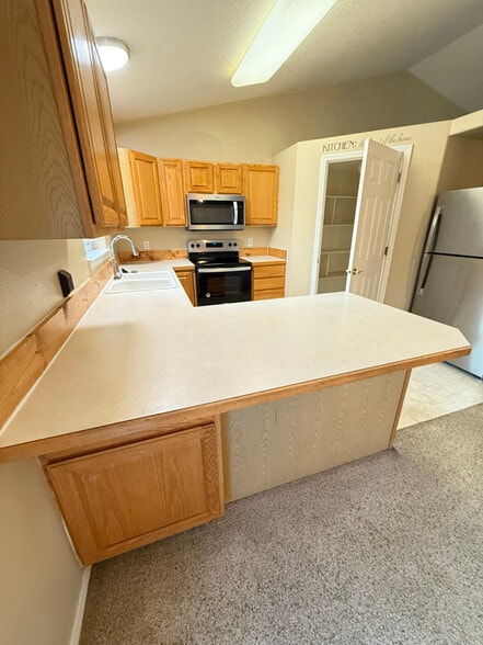 Building Photo - 311 Trotter Dr