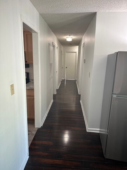 Building Photo - 9543 University Terrace Dr