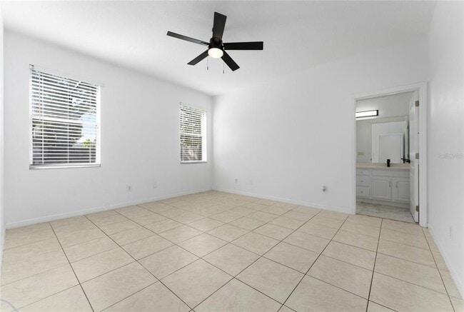 Building Photo - 4932 Olde Kerry Dr