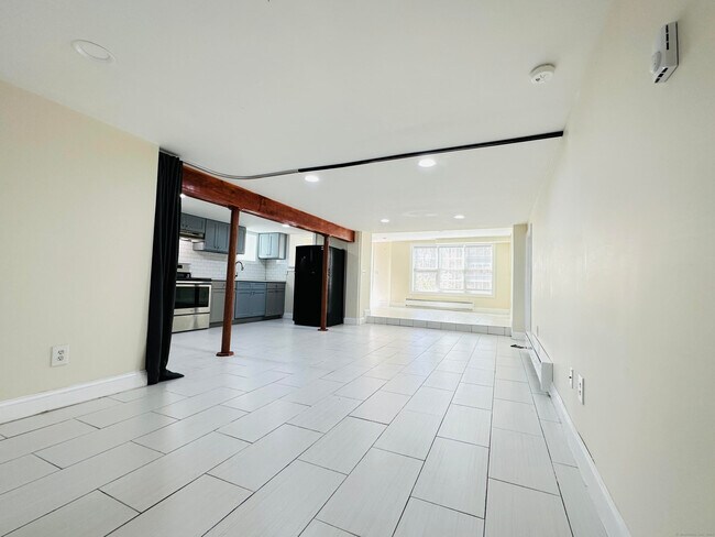 Building Photo - 31 Brainerd Rd