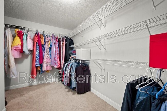 Building Photo - 3954 Coastal Cove Cir