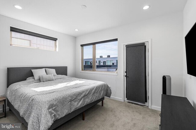 Building Photo - 3107 Birchview Walk