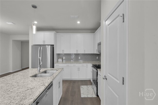 Building Photo - 124 Benelli Dr