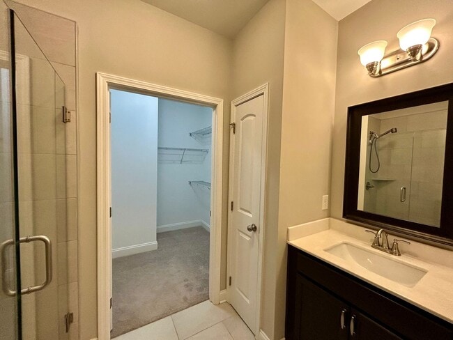 Building Photo - Spacious 3 bed, 3 bath home in Groves Park Commons featuring a modern kitchen, 2-car garage, and ...