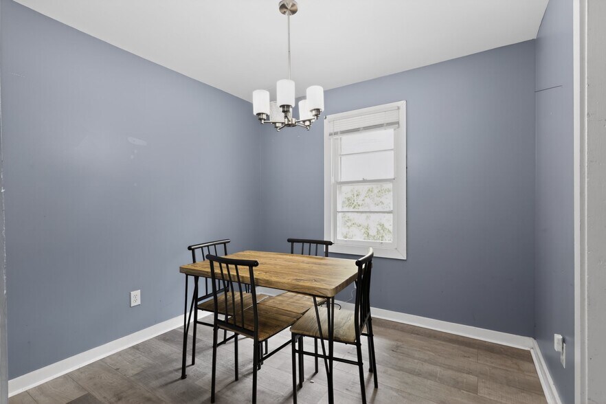 Building Photo - 3008 Melbourne St