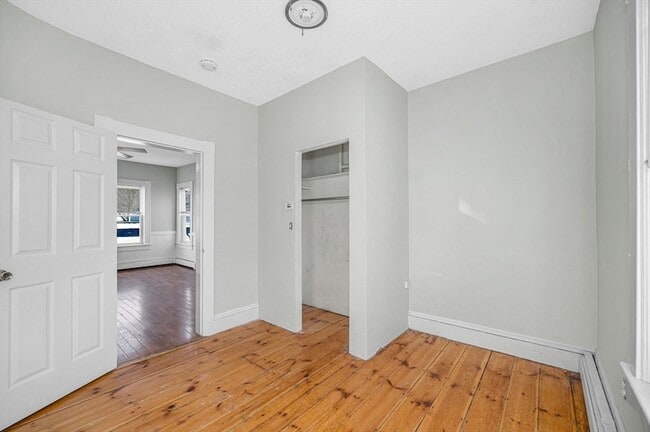 Building Photo - 339 Lincoln St