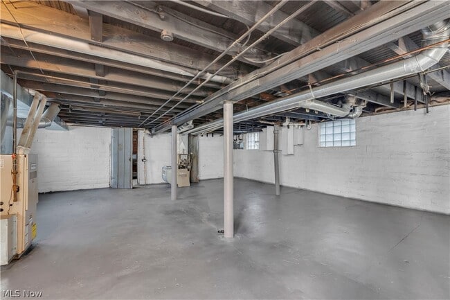 Building Photo - 12812 Parkhill Ave