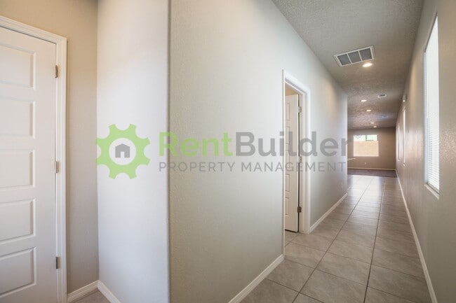 Building Photo - CALL US TODAY AT (505) 808-6467 TO SCHEDULE A CONVENIENT SHOWING