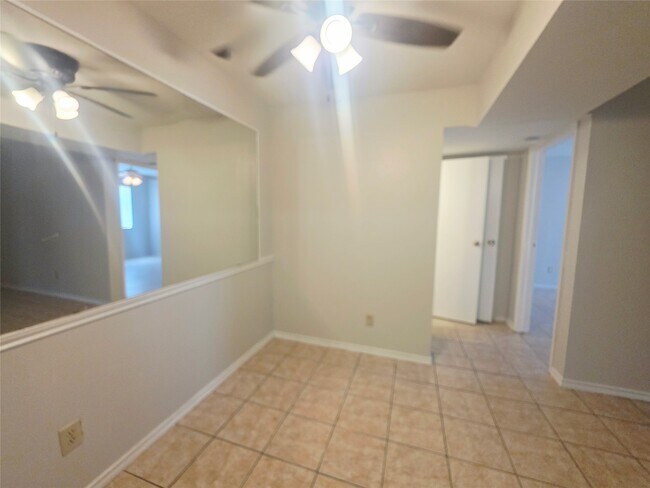 Building Photo - 12511 Ashford Meadow Dr