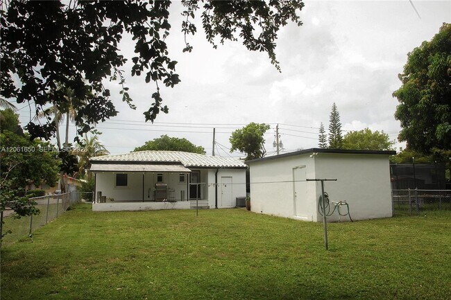 Building Photo - 161 NW 41st St