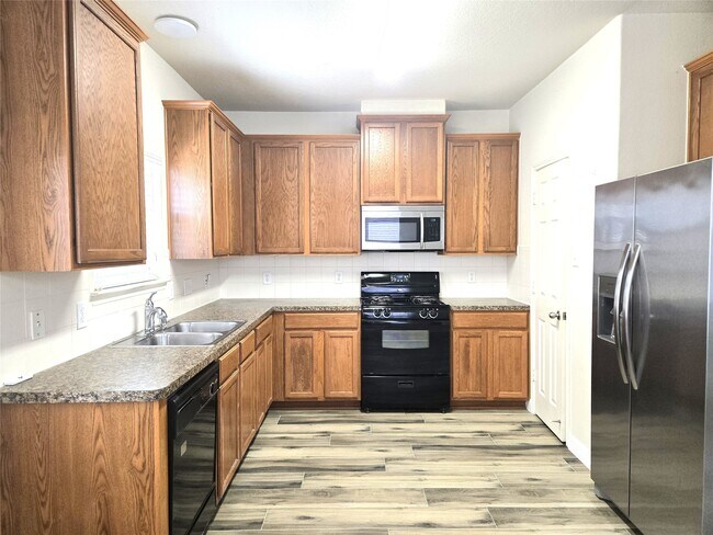 Building Photo - 6435 Richland Hills Dr