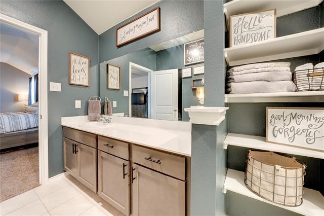 Building Photo - 830 Rustic Way