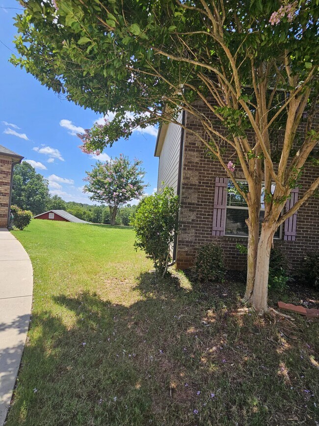 Building Photo - 416 Sunnybrook Ln