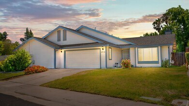 Building Photo - 5710 Fox Creek Dr