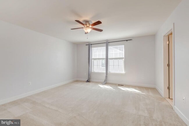 Building Photo - 6266 Summit Point Ct