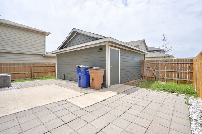 Building Photo - 10602 Tildon Ave