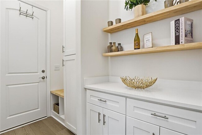 Building Photo - 110 Via Roma