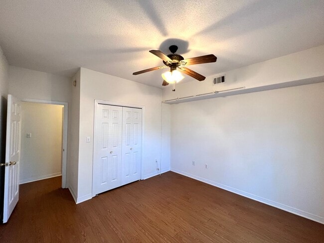 Building Photo - First floor unit!