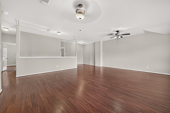 Building Photo - 2110 Castle Gardens Ln