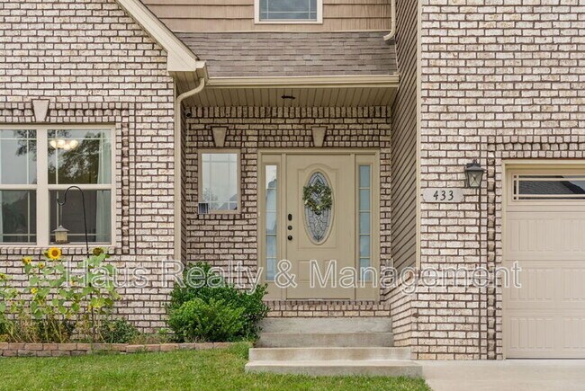 Building Photo - 433 Crestwicke Ct