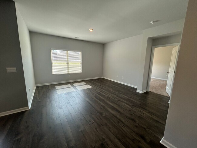 Building Photo - Welcome Home!
