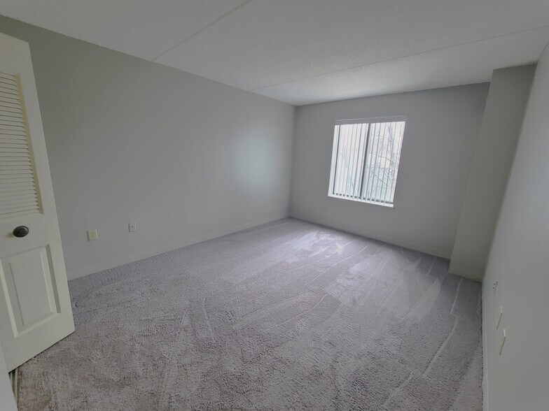 Building Photo - 100 Ocean View Dr