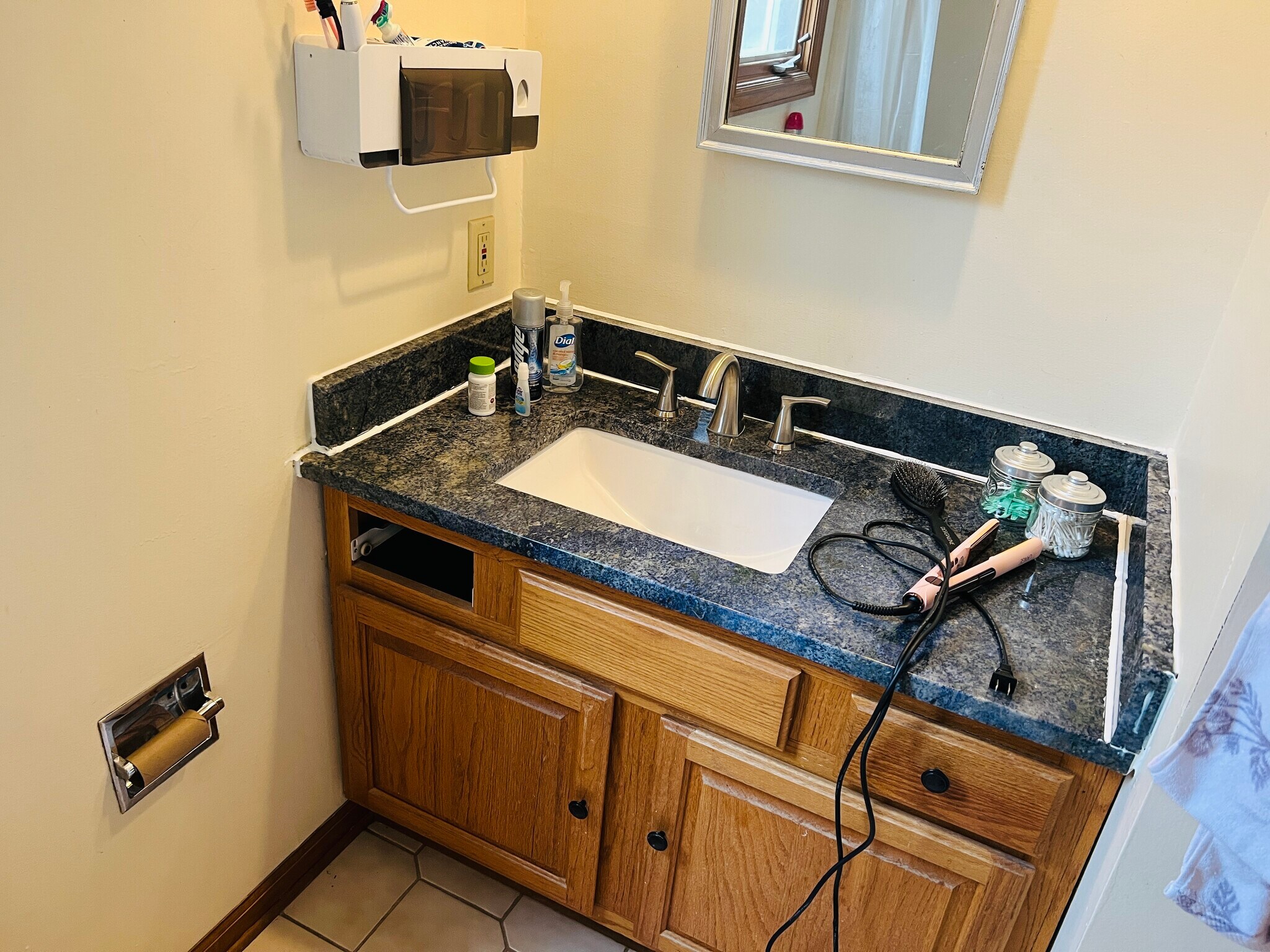 Building Photo - 4304 Royalview Dr