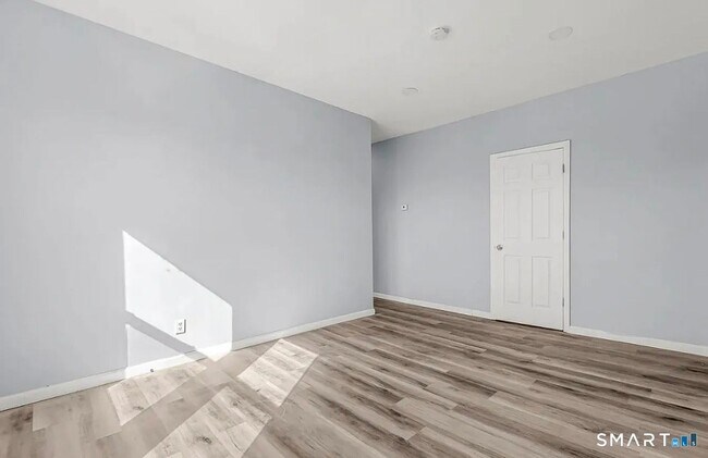 Building Photo - 1220 Pembroke St