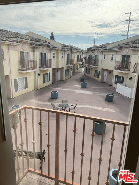 Building Photo - 12375 Osborne Pl