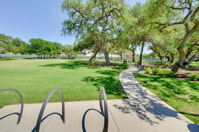 Building Photo - 4325 Jackson Ave