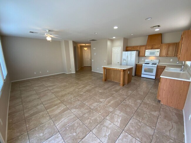 Building Photo - 1022 Pecos River Ave