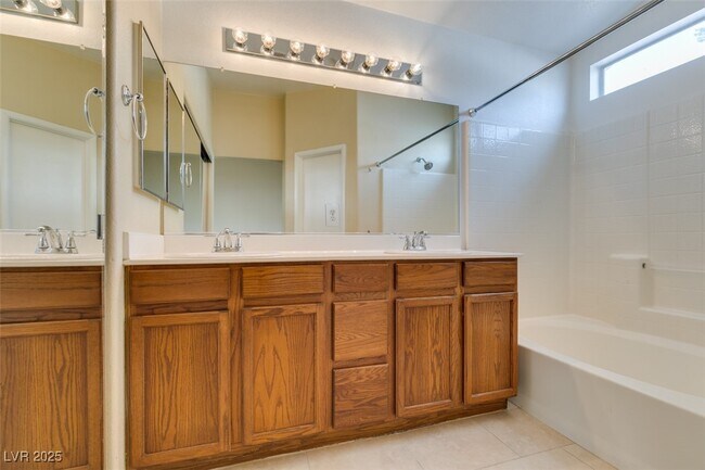 Building Photo - 744 Gritty Garnet Ave