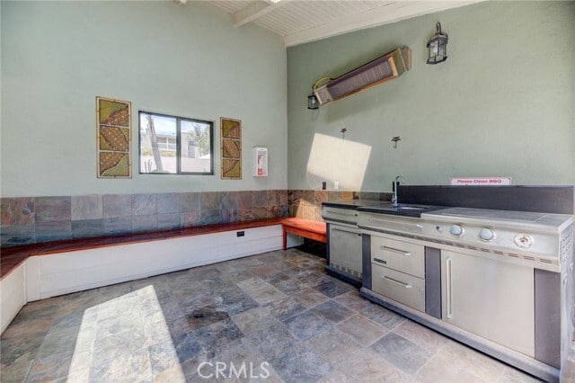 Building Photo - 1405 Goodman Ave