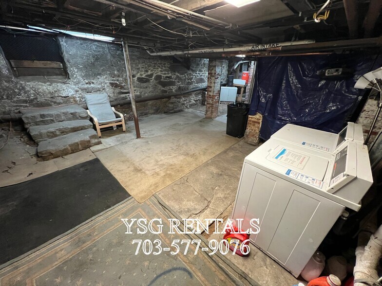 Building Photo - 10 Alleghany St