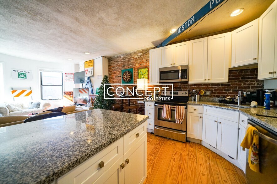 Building Photo - 610 Columbus Ave