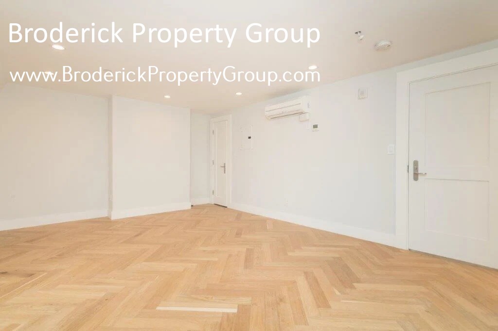 Building Photo - 464 Massachusetts Ave