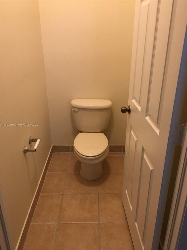 Building Photo - 3361 Merrick Ln