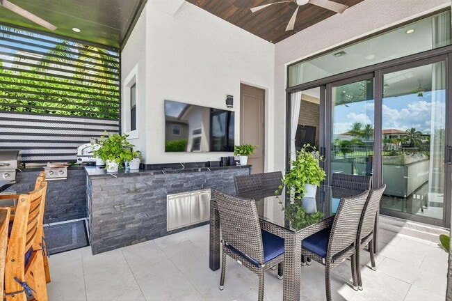 Building Photo - 16892 Strasbourg Ln