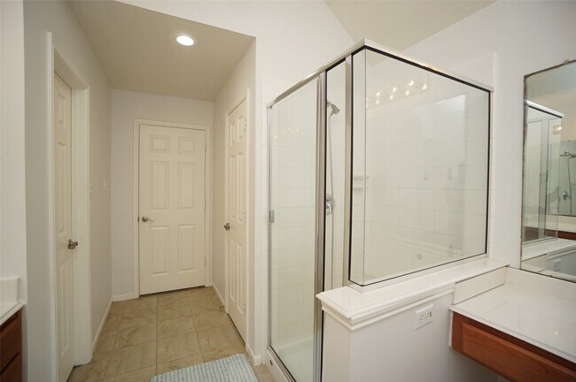 Building Photo - 26518 Blanchard Grove Dr