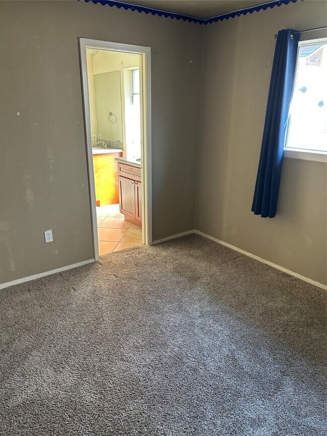 Building Photo - 23119 Tree Bright Ln