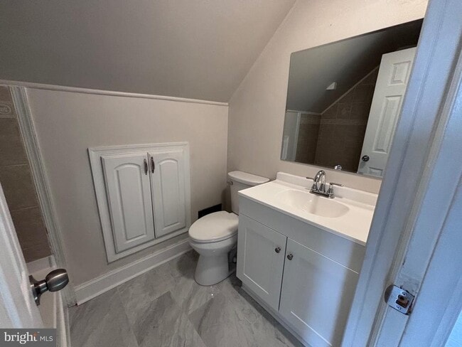 Building Photo - 35 Blueberry Ln