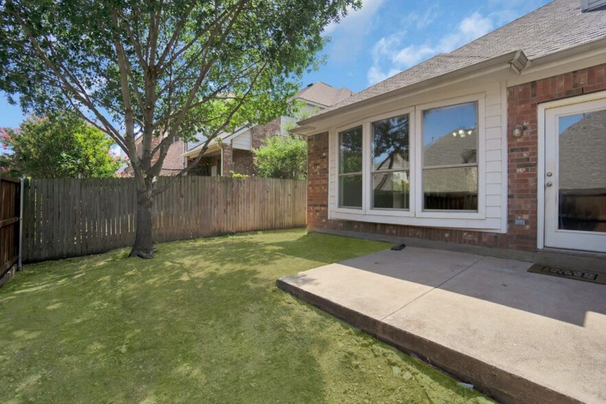 Building Photo - 11036 Coralberry Dr