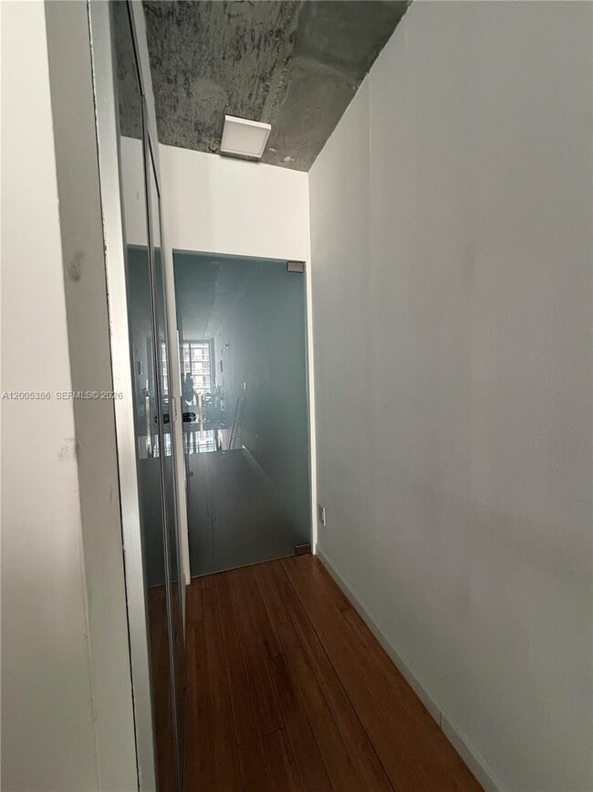 Building Photo - 690 SW 1st Ct